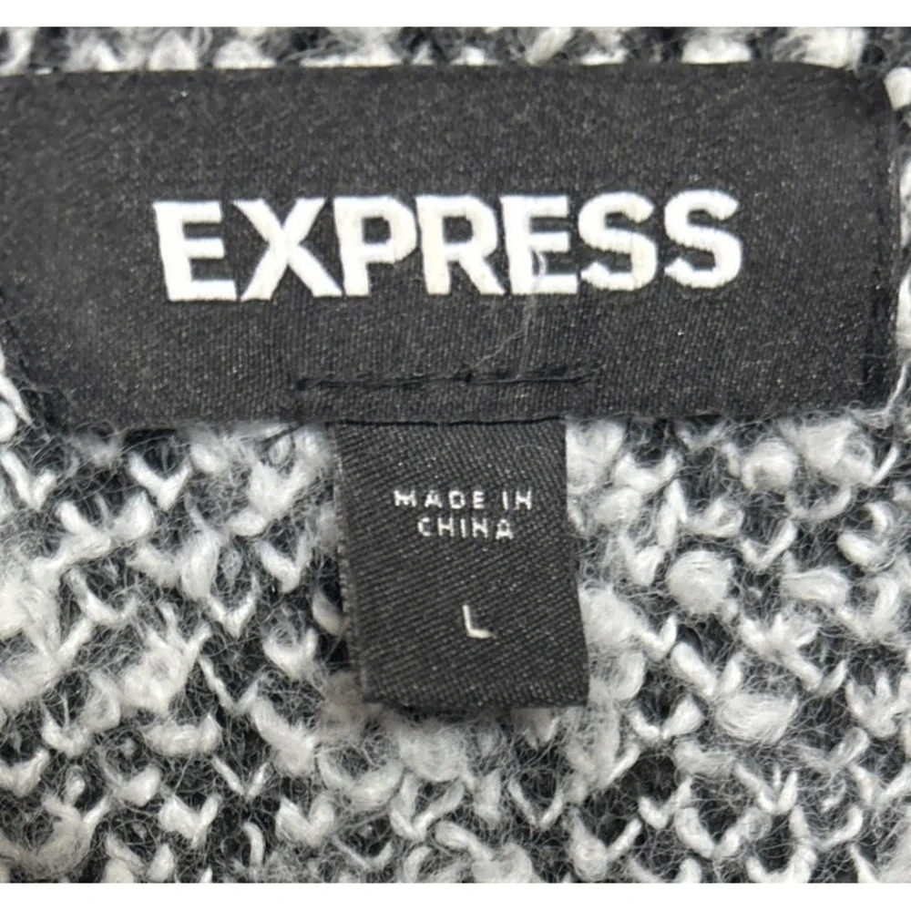 Express plaid novelty